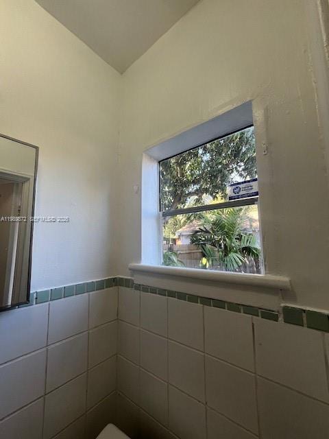 Building Photo - 2475 NE 184th Terrace