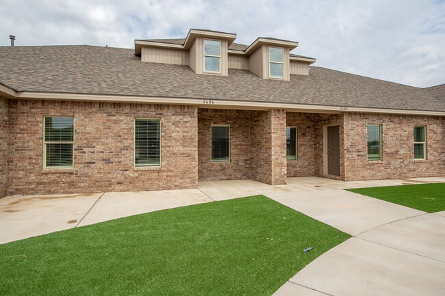 Primary Photo - STUNNING 3 Bed 2 Bath Townhome In Cooper ISD!