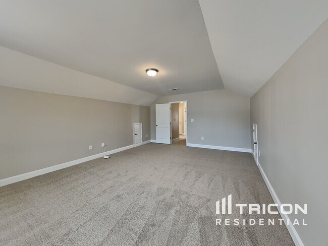 Building Photo - 100 E Goodwin Chase Ln