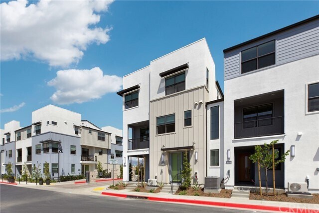 Building Photo - 2615 E Date Palm Paseo