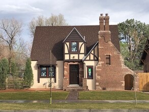 Building Photo - ALL PROSPECTIVE TENANTS MUST SUBMIT A $58 NON-REFUNDABLE APPLICATION FEE PER APPLICANT ONLINE AND...