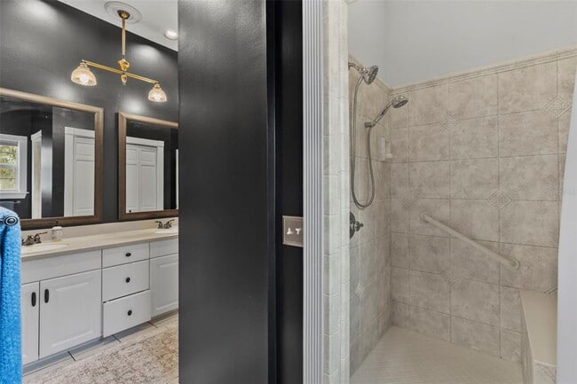 Building Photo - 126 E Palmetto Ave