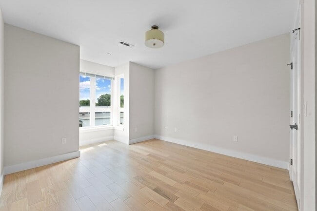 Building Photo - 1975 Massachusetts Ave