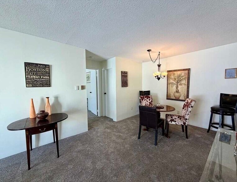 Building Photo - 15 Village Way