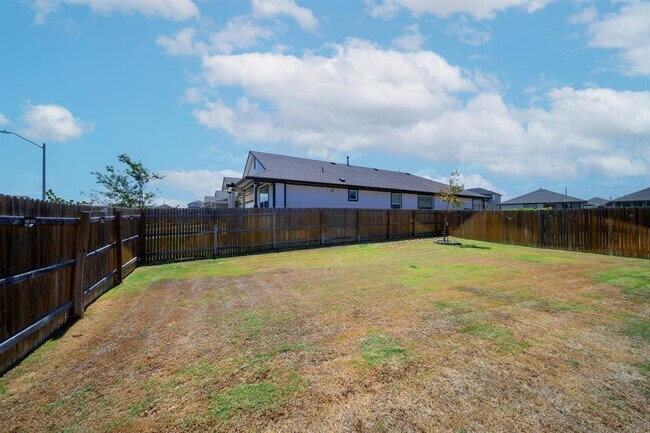Building Photo - 119 Big Cypress Byu Rd