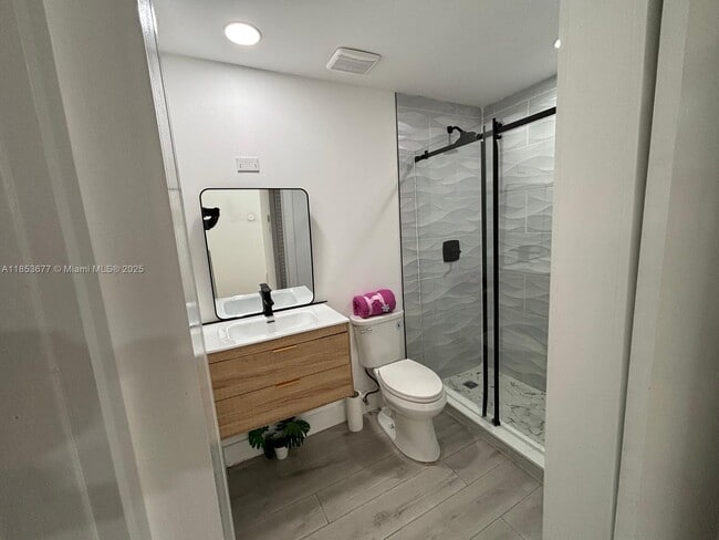 Building Photo - 6886 NW 166th Terrace