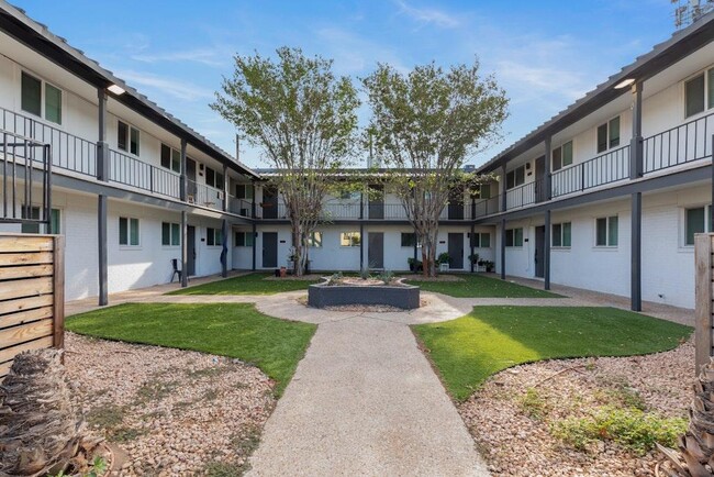 Building Photo - 7929 Gault St