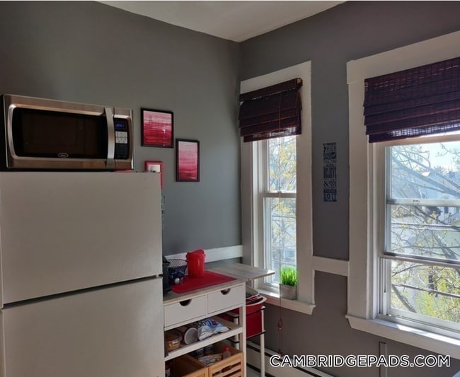 Building Photo - 150 5th St