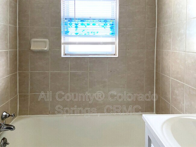 Building Photo - 515 N Tejon St