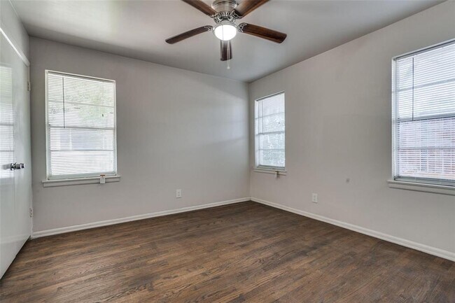 Building Photo - 6839 Walnut Hill Ln