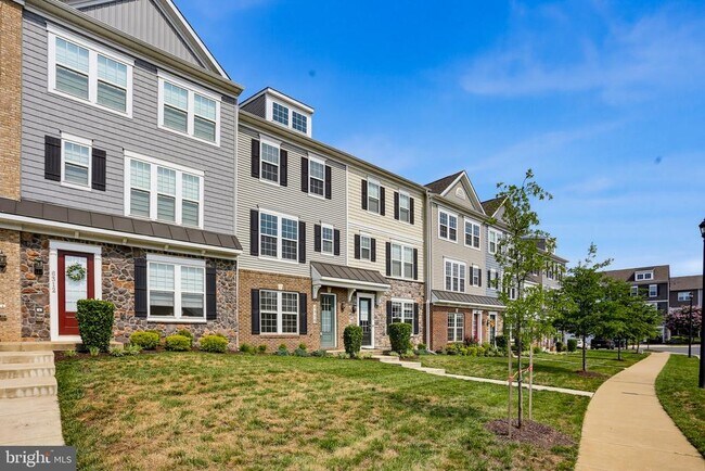 Building Photo - 6310 Berkley Bridge Pl