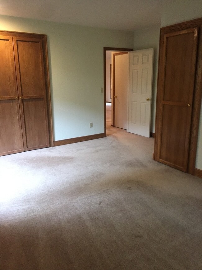 Building Photo - *Charming 2 bdrm, 1 bath home Ready NOW!