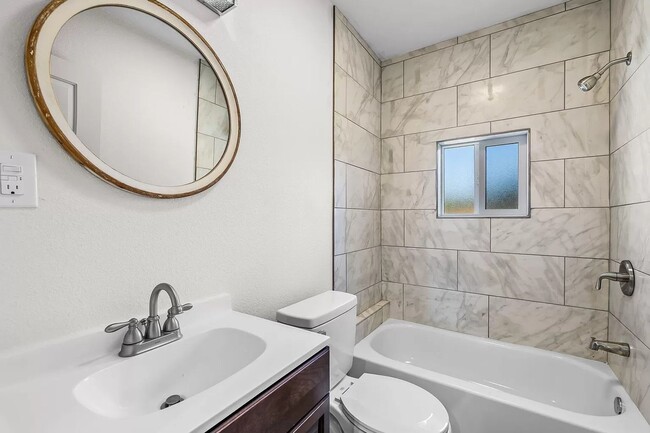 Building Photo - PG-0000