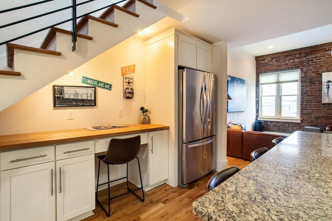 Building Photo - 205 Mews Way