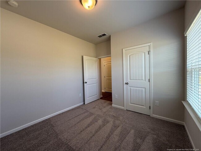 Building Photo - 274 Deodora Ln