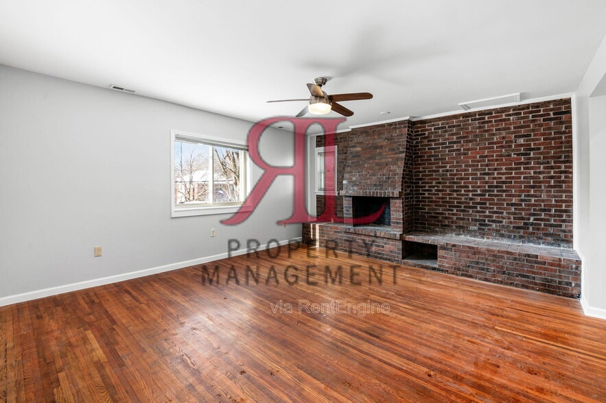 Building Photo - 722 Sheridan Ave