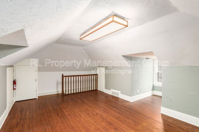 Building Photo - 413 Walhalla Rd