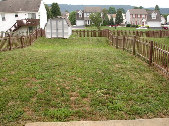 Building Photo - 147 Chelmsford Dr