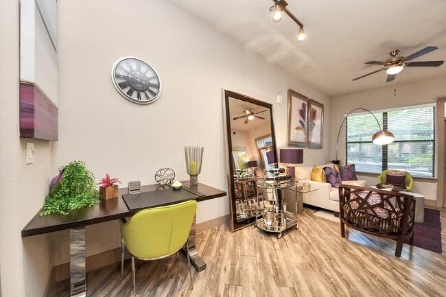 Building Photo - 5454 Washington Ave