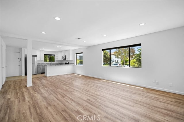 Building Photo - 621 E Lomita Ave