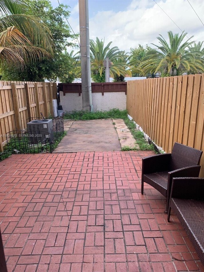 Building Photo - 13215 SW 57th Terrace