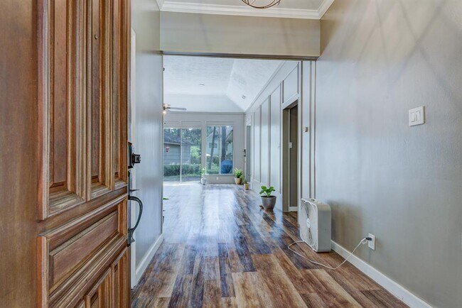 Building Photo - 17506 Rustington Dr