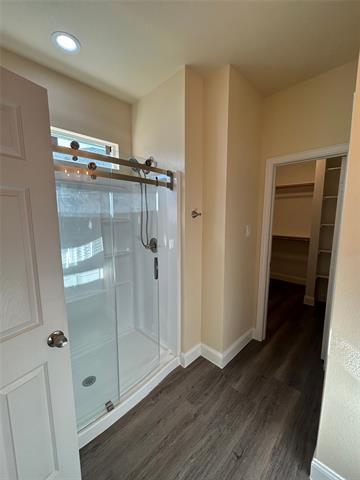 Building Photo - 200 Oak St