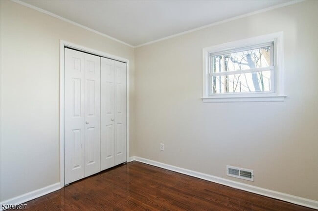 Building Photo - 301 Riverview Rd