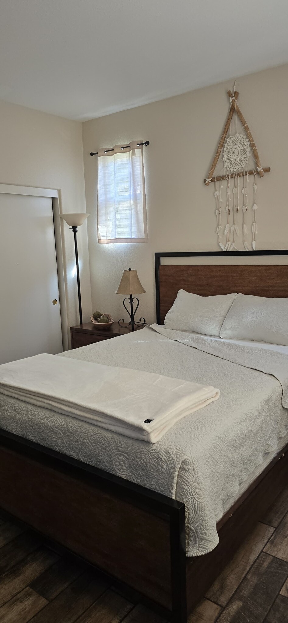 Building Photo - 395 Plaza Calimar