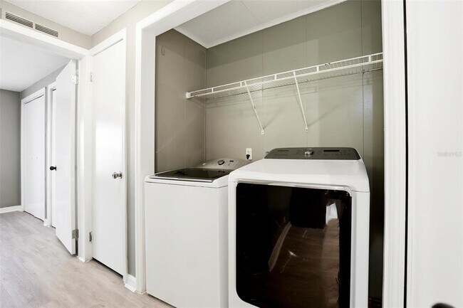 Building Photo - 344 Eron Way