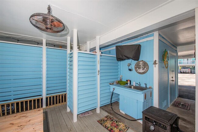 Building Photo - 103 Jean Lafitte Cove