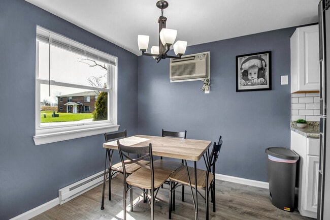 Building Photo - 2728 Niagara Falls Blvd