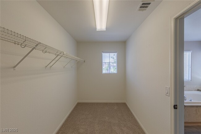 Building Photo - 145 Staplehurst Ave