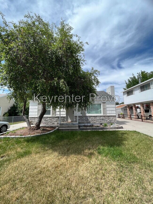 Building Photo - 822 W 1280 N St