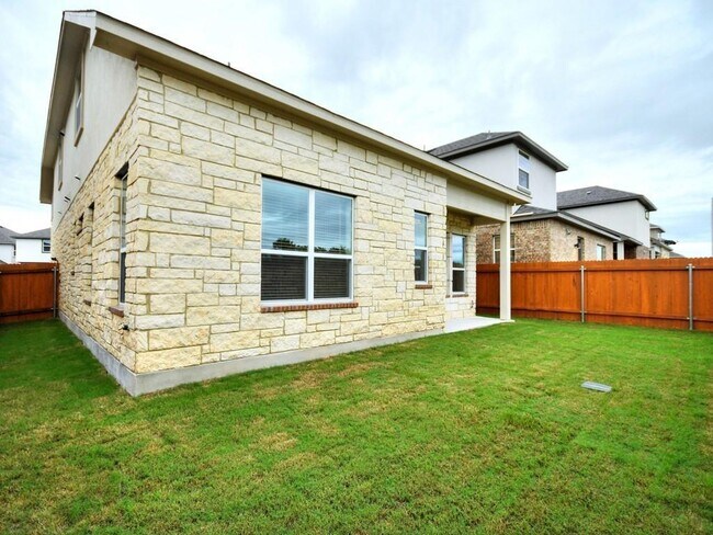 Building Photo - 1249 Summerbrooke Cir