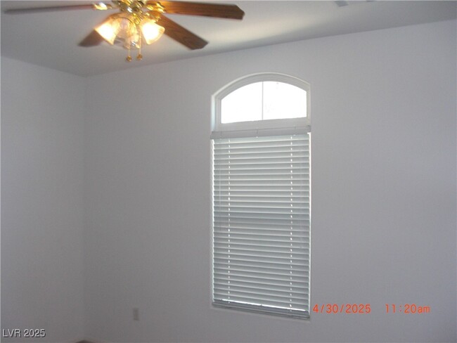 Building Photo - 2186 Sawtooth Mountain Dr