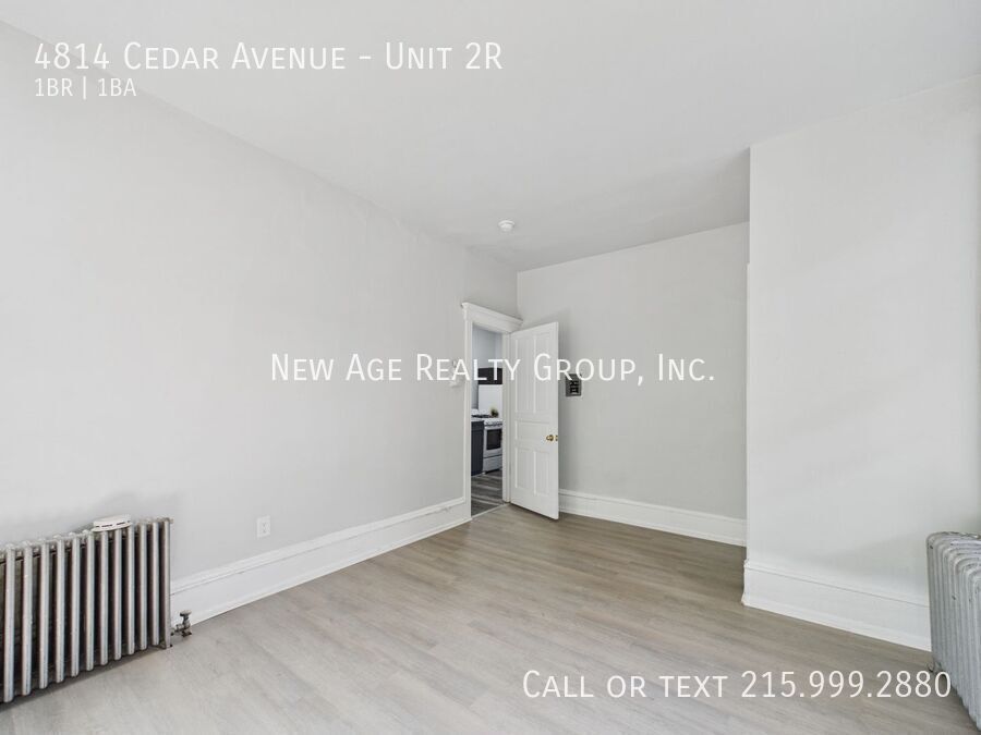 Building Photo - 4814 Cedar Ave