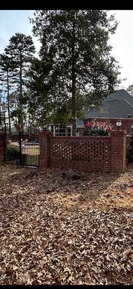 Building Photo - 403 Prestwick Dr