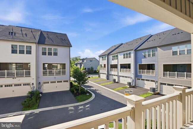 Building Photo - 10120 Stonecat Ct