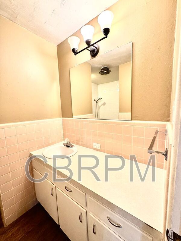 Building Photo - 5434 31st St