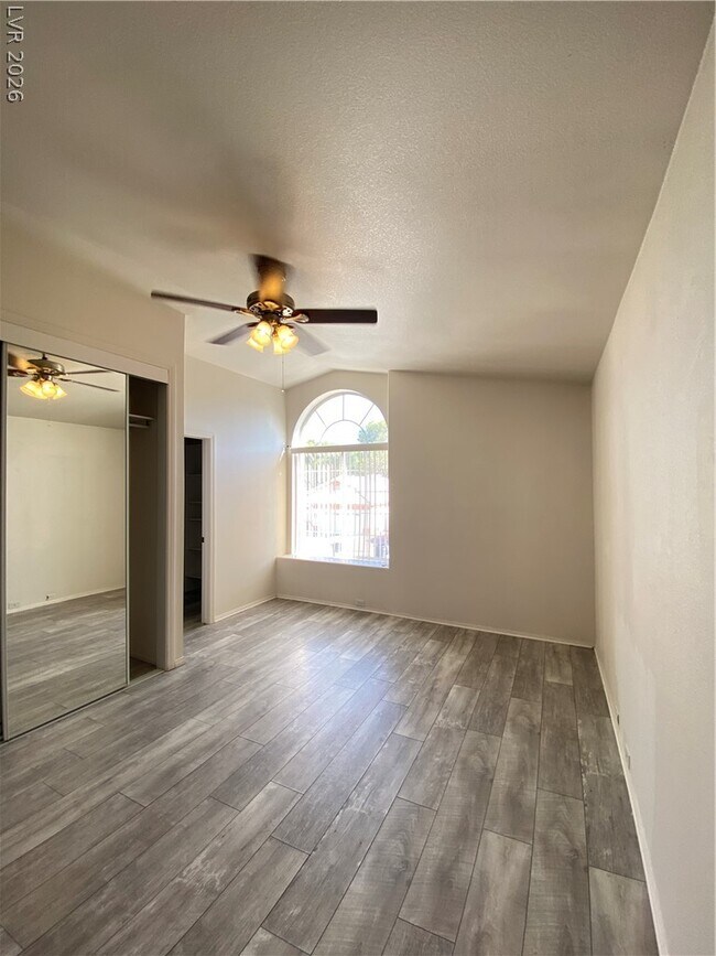 Building Photo - 8328 Sea Glen Dr