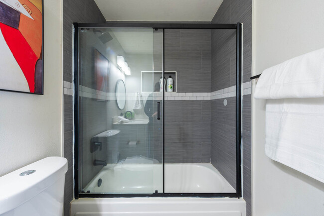 Building Photo - 3502 E Crocus Dr