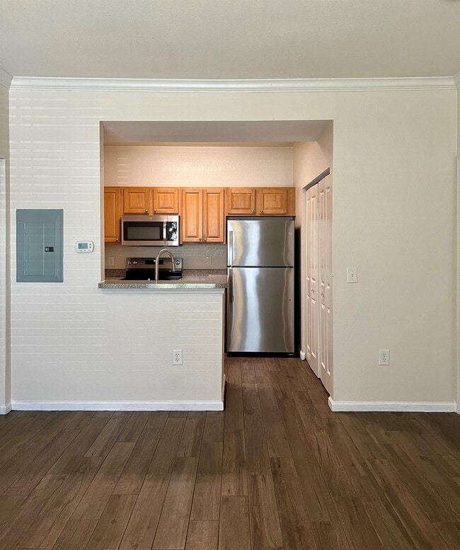 Building Photo - 11811 Estates Club Dr