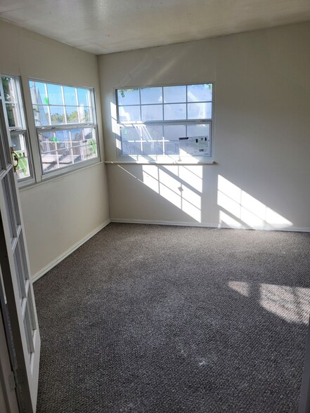 Building Photo - 149 Northshore Cir