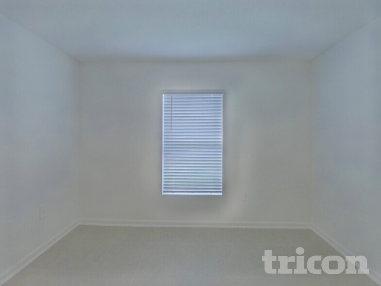 Building Photo - 4664 Yellow Elder Wy