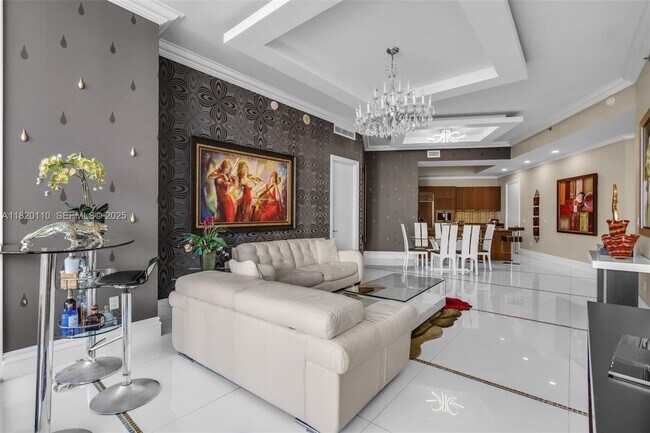 Building Photo - 16001 Collins Ave