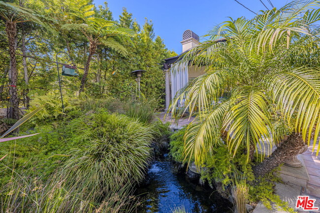 Building Photo - 414 Carroll Canal