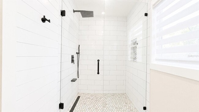 Building Photo - 16948 Corner Hill Ct