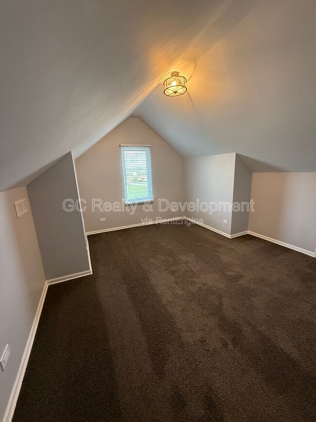 Building Photo - 2036 S 1st Ave