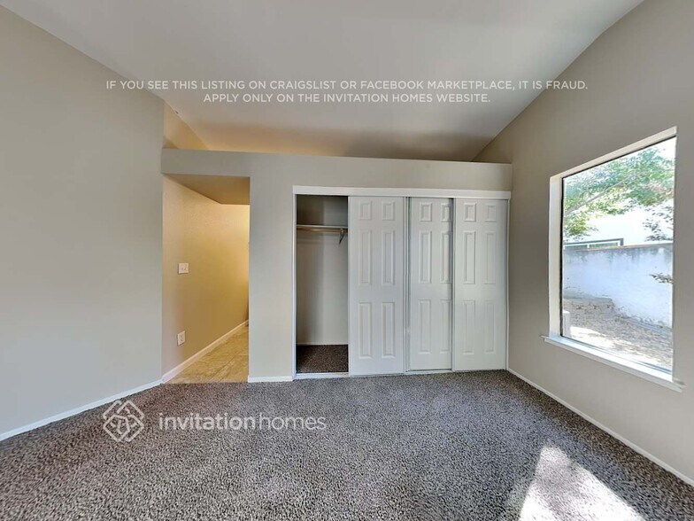 Building Photo - 5112 Stagecoach Way